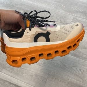 On brand Cloudmonster Womens running shoes size 6.5